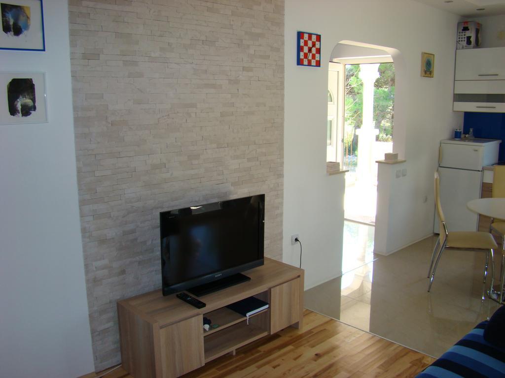 Apartments Pinus Pirovac Habitación foto